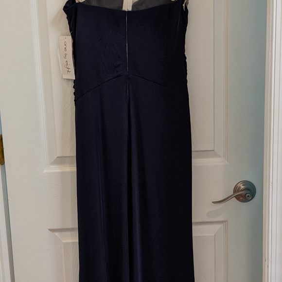 One by Eight |Navy Rhinestone Mesh Ruched Floor Length Gown Sz 4 - Picture 7 of 7